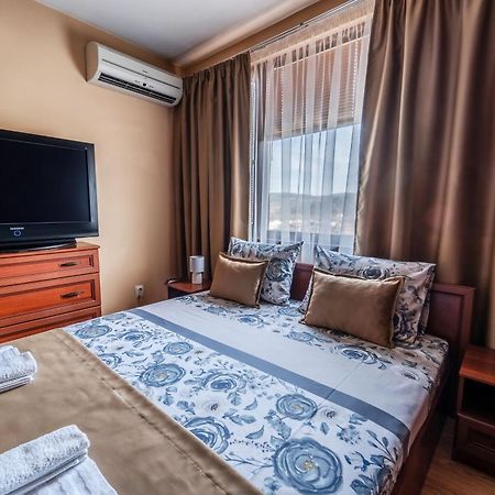 Апартамент Грация Veliko Tarnovo Exterior foto